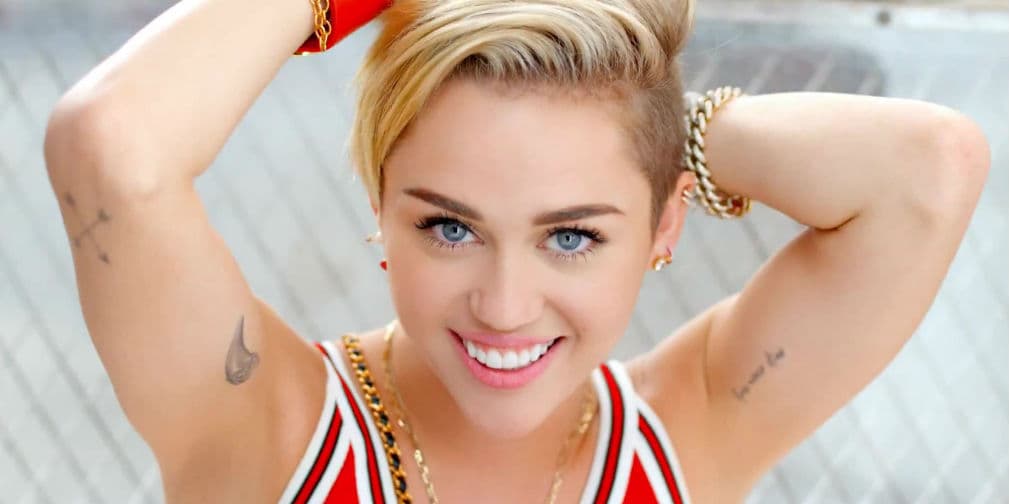 9. Miley Cyrus: Conoció a su ex, Liam Hemsworth, mientras filmaban Last Song. ¡Él tenía novia en ese momento!