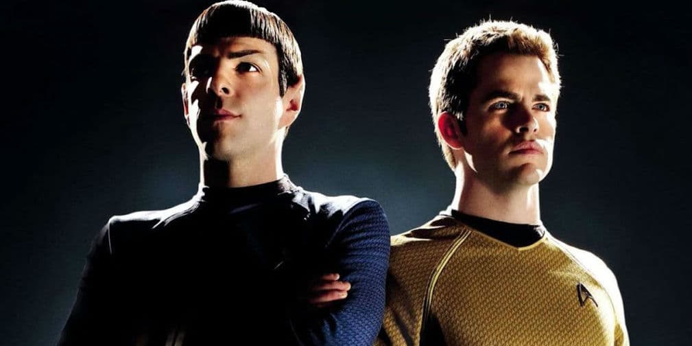 Star Trek Into Darkness es una película de acción y ciencia ficción dirigida por J. J. Abrams, ¡super geek!