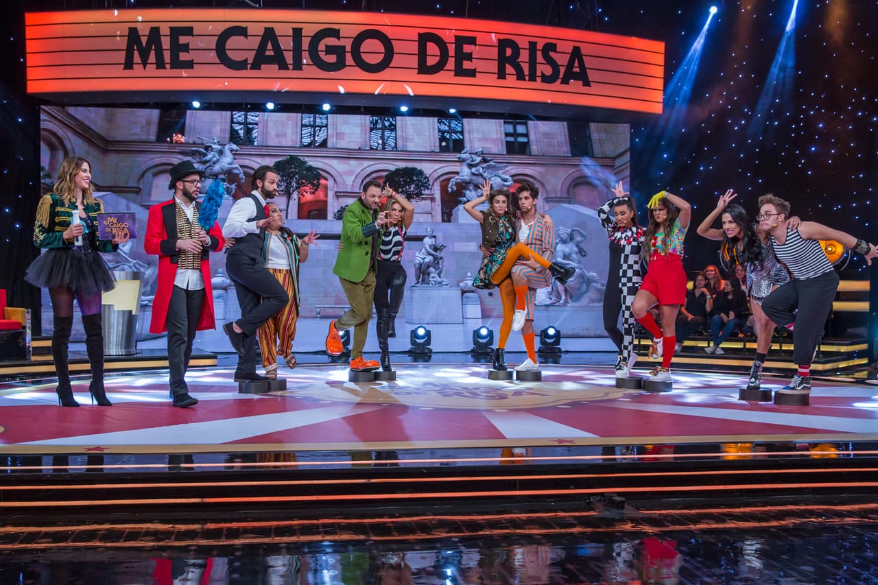 En el 'Freeze', Joely Bernat le ayudó a Faisy a revisar las estatuas.