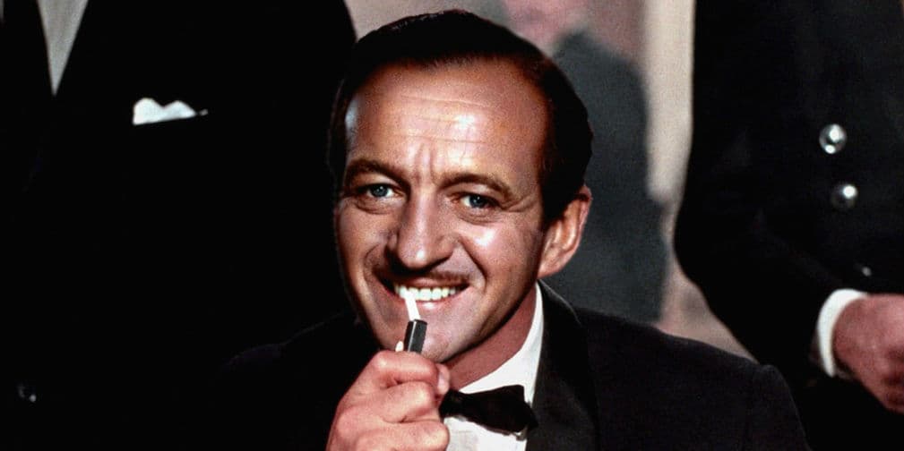 3. David Niven (1967): Se metió en la piel de James Bond, en Casino Royale (1967), una parodia del 007.