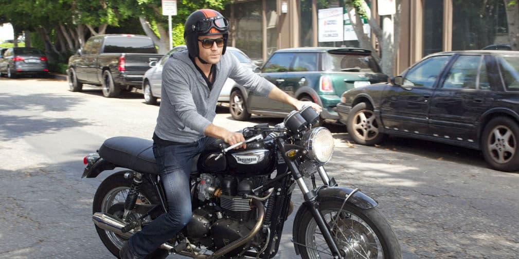 15. Paul Wesley: ¡Los vampiros también andan en moto! Chequen al protagonista de The Vampire Diaries.