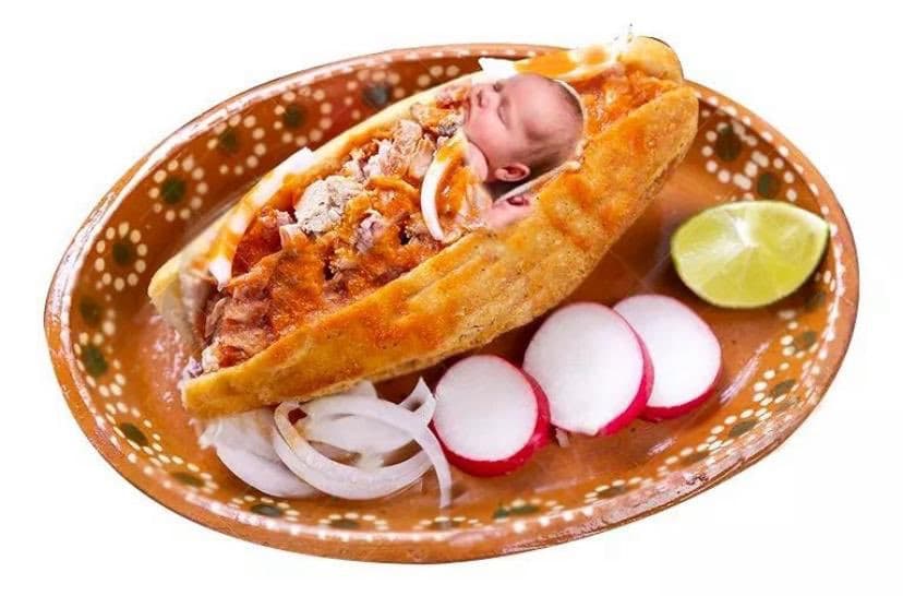 @jezzi_mooda escribió "Confirmo! Así nacemos los Tapatíos, pero yo sin cebolla y con doble dosis de salsa picante Cara con baba en la boca👌🏻 #ahogada"