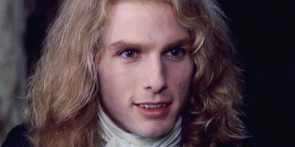 3. TOM CRUISE: Con su melena rubia, este actor nos sedujo como Lestat Lioncourt en Entrevista con el Vampiro.