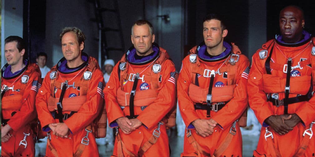 Ha aparecido en éxitos populares como Armageddon (1998), Pearl Harbor (2001) y Daredevil (2003).