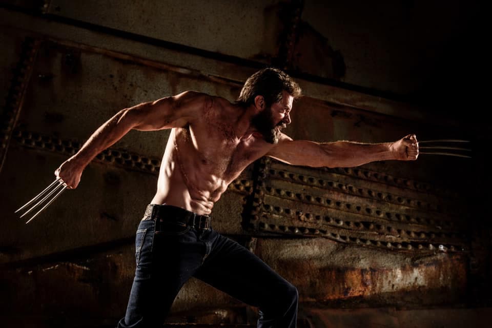 Otras versiones indican que Henry Cavill, quien interpretó ya a Superman, podría heredar este rol.