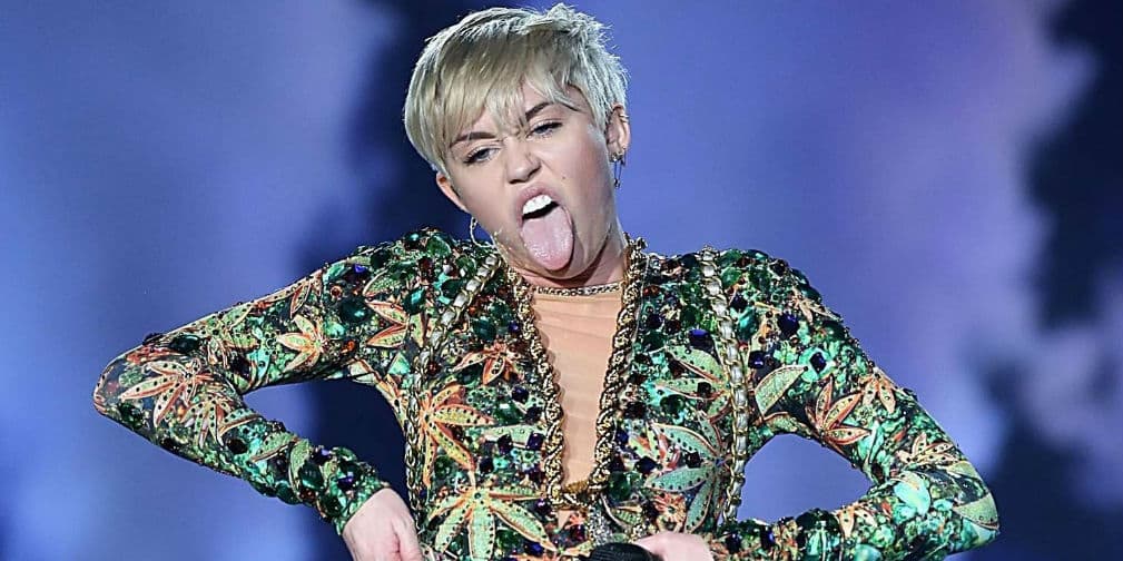 3. Miley Cyrus: Sufre de hipoglucemia, sus niveles de azúcar en la sangre tienden a bajar con demasía.