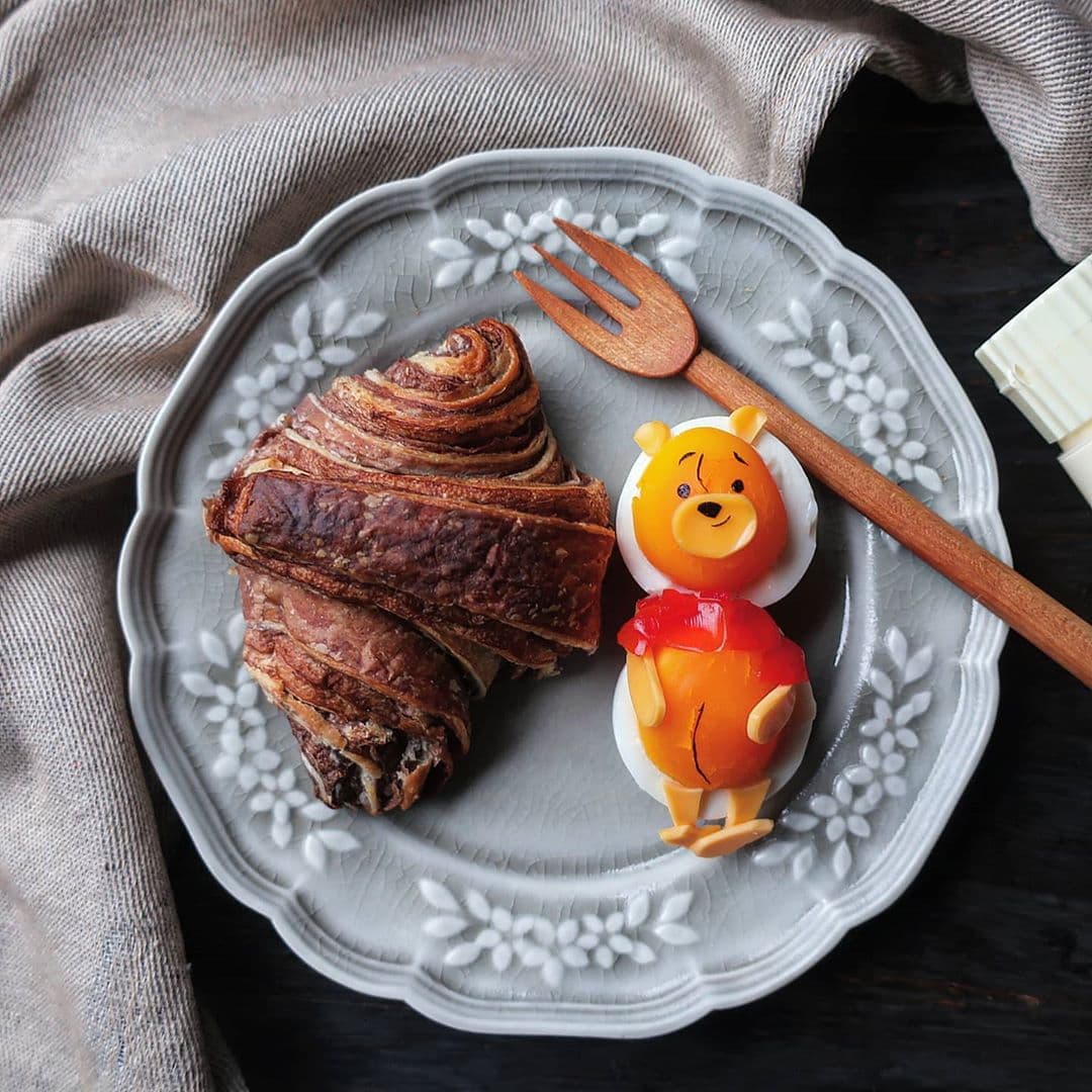 Hasta el momento, Etoni cuenta más de 100,000 seguidores en Instagram y suele dar consejos para que otros padres puedan consentir a sus hijos con alimentos sanos y creativos.