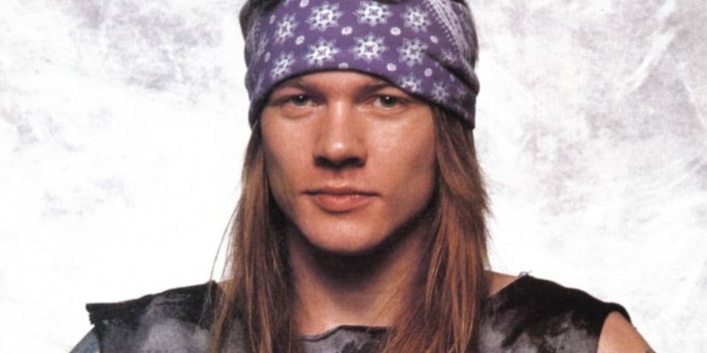 8. Axl Rose: Es uno de los artistas con miedo escénico, provocando retrasos en los conciertos de Guns N Roses.