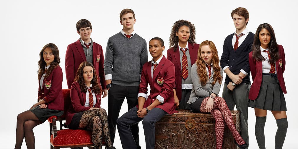 House of Anubis es la primera serie original producida para Nickelodeon en grabarse fuera de Norteamérica.
