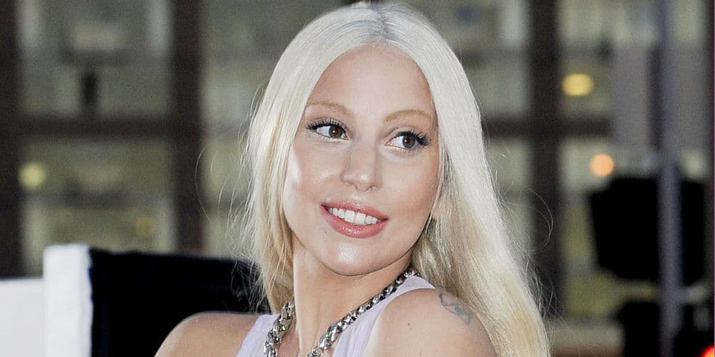 5. Lady Gaga: Es propensa a desarrollar Lupus, un padecimiento que degenera los tejidos y no tiene cura.