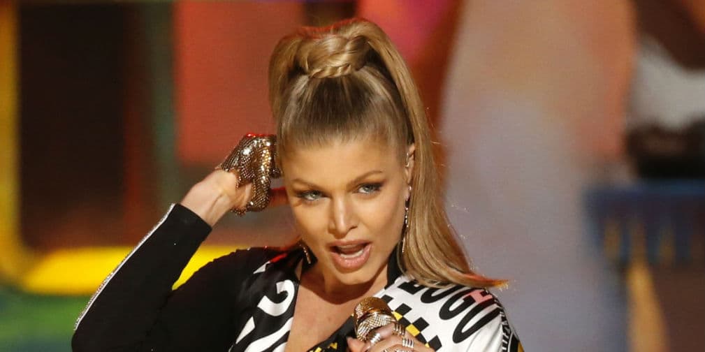 7. Fergie: La voz de los Black Eyed Peas dijo que se ha divertido con mujeres, aunque no sería infiel a su esposo.