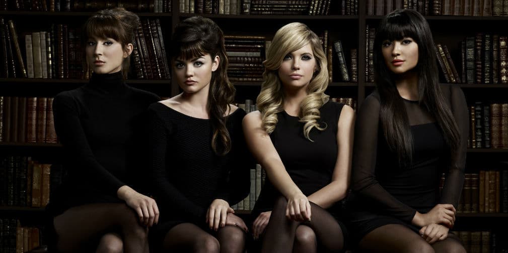 5. Ashley Benson (Hanna) fue quien sugirió el tema musical de la serie Secret de The Pierce.