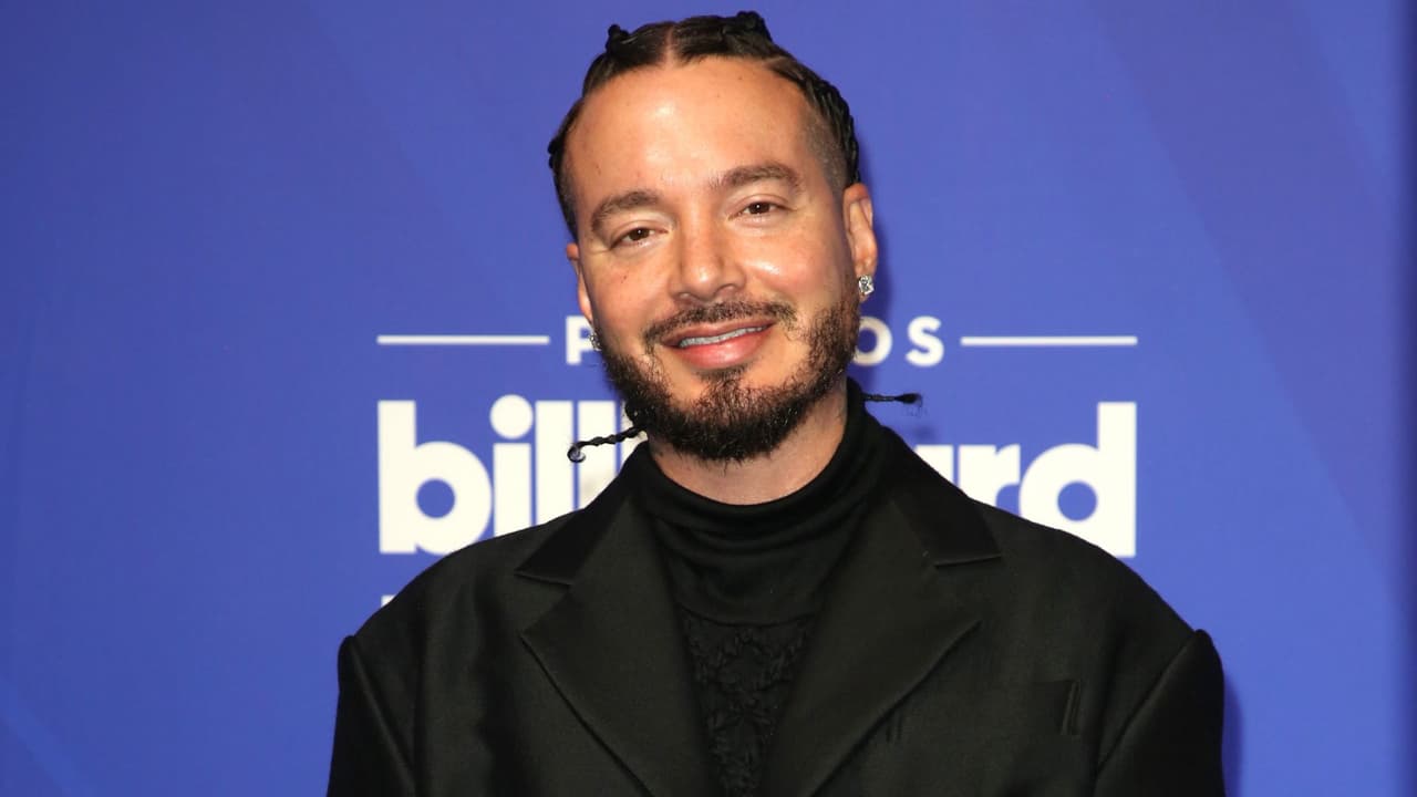 J Balvin se une al Super Bowl LX: ¿estará en el show de medio tiempo con Bad Bunny?