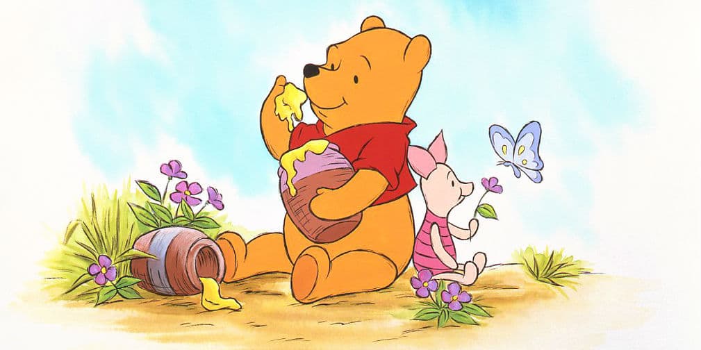 10. Winnie the Pooh: Amante de la miel, vive en el Bosque de los Cien Acres con sus amigos.