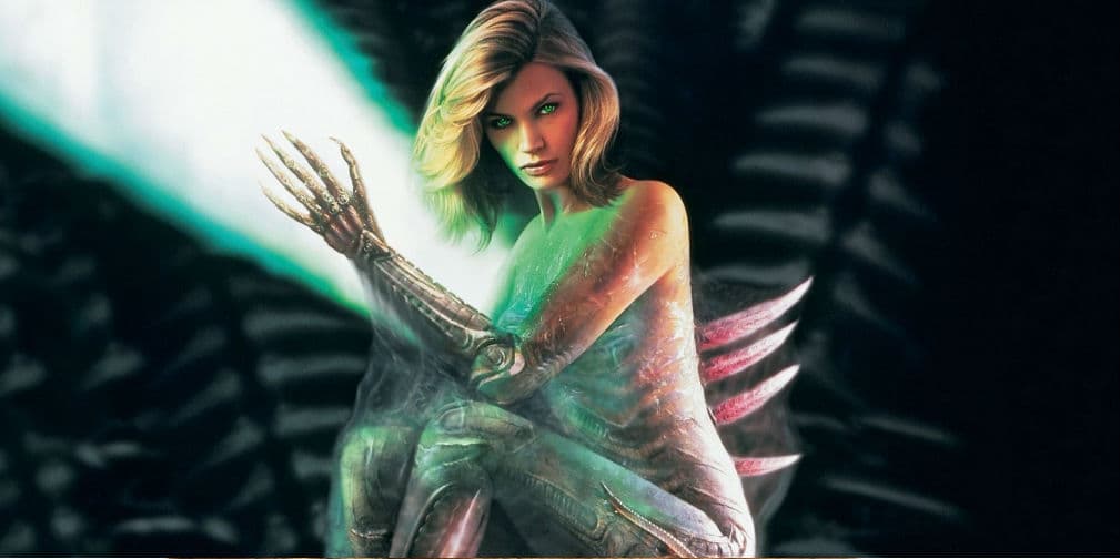Sil: ¡Los aliens también son sensuales! Un híbrido creado con ADN extraterrestre en Species, ¿el resultado? La bella Natasha Henstridge.
