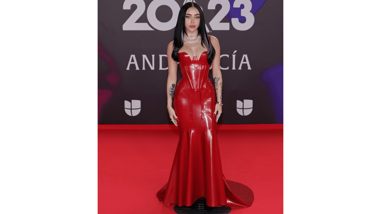 Nicki Nicole en la alfombra roja de los Latin GRAMMY 2023