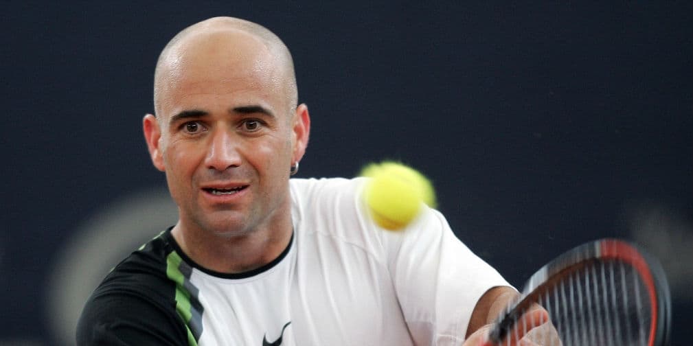 Andre Agassi (44): Este famoso tenista adornaba su pelo con extensiones para disimular su precipitada alopecia.