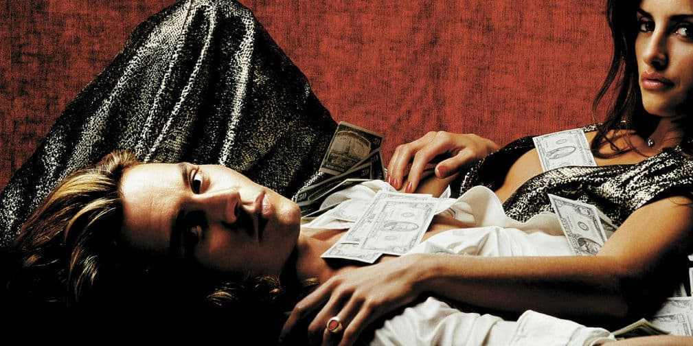 12. Blow (2001): Depp es George Jung, un narcotraficante estadounidense que es la mano derecha de Pablo Escobar.