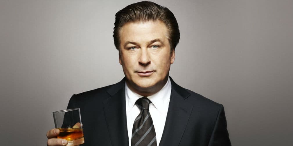 2. Alec Baldwin: Tiene manía por el orden y la limpieza, sabe inmediatamente cuando un objeto no está en su lugar.
