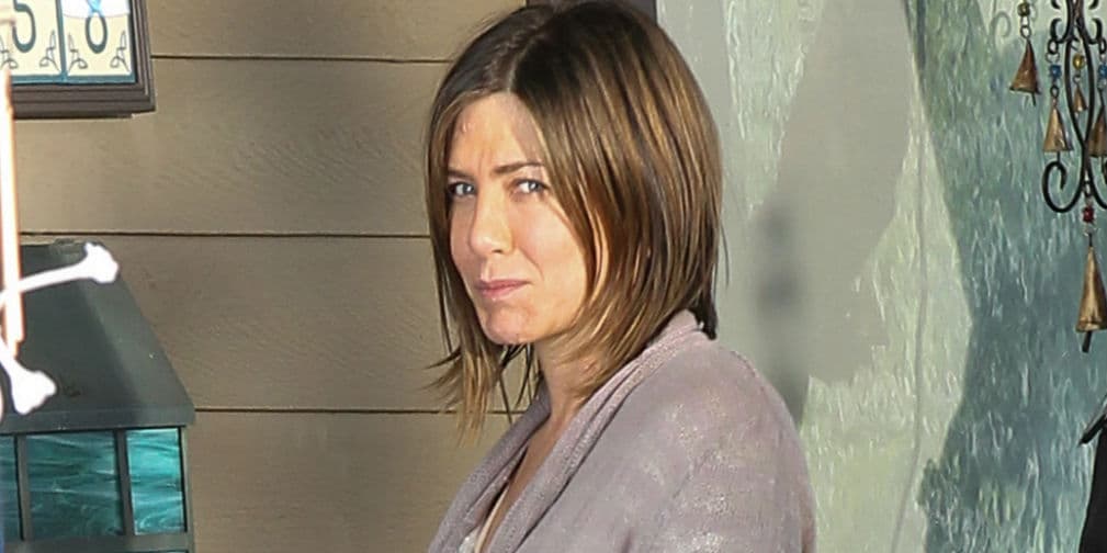 13. Jennifer Aniston: La actriz de Friends se ve irreconocible sin maquillaje, pasa desapercibida totalmente.