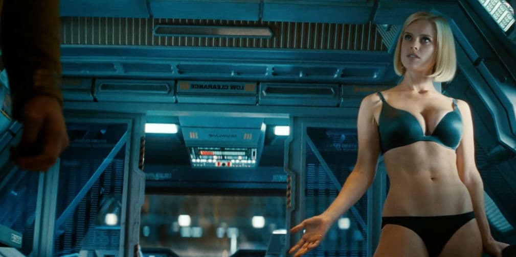 En 2013 nos dejó sin aliento con esta escena en Star Trek: En la Oscuridad.