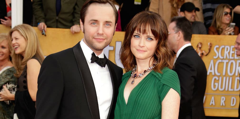 9. Alexis Bledel y Vincent Kartheiser: Los actores de la serie Mad Men viven en un depa de un sólo dormitorio.