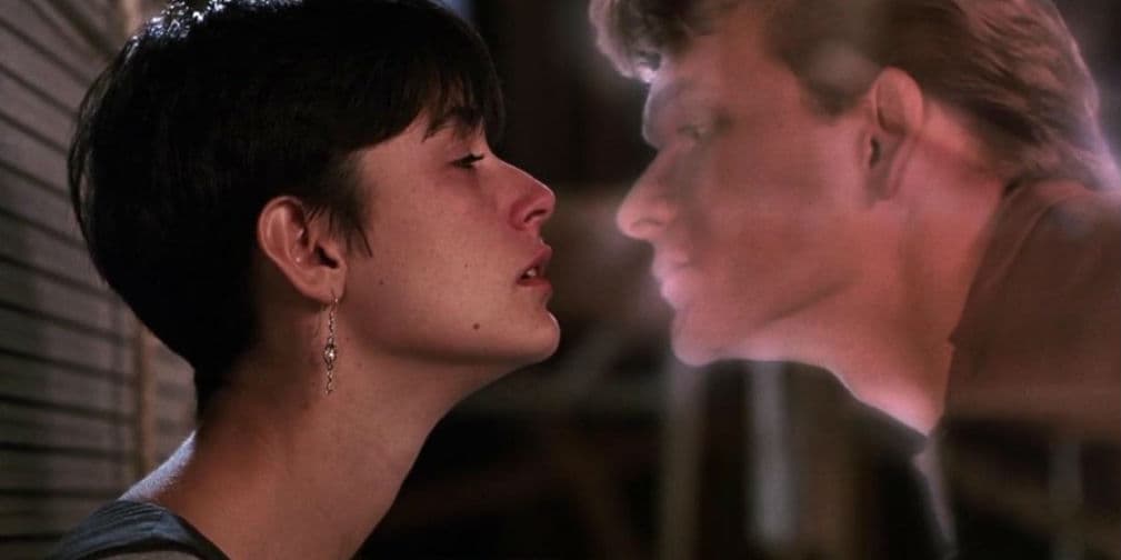 Ghost, el fantasma del amor (1990): Un romance del más allá entre Demi Moore y Patrick Swayze. ¡Aaaawwww!