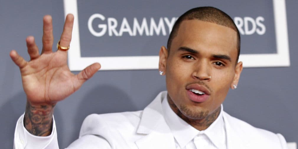 13. Chris Brown: Su destino quedó sepultado cuando en 2009, Rihanna lo acusó de haberla golpeado.