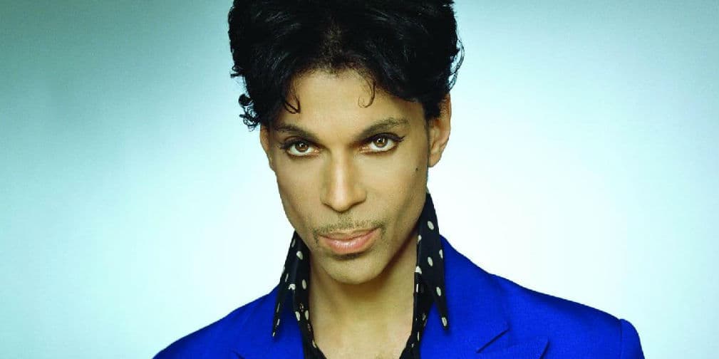 5. Prince: El músico se convirtió en Testigo de Jehová en 2001, razón por la que ya no canta temas atrevidos.