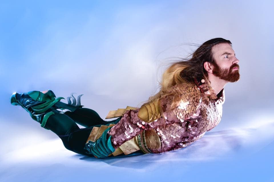 Richard Magarey, mejor conocido como Ladybeard, es un cosplayer y músico australiano.