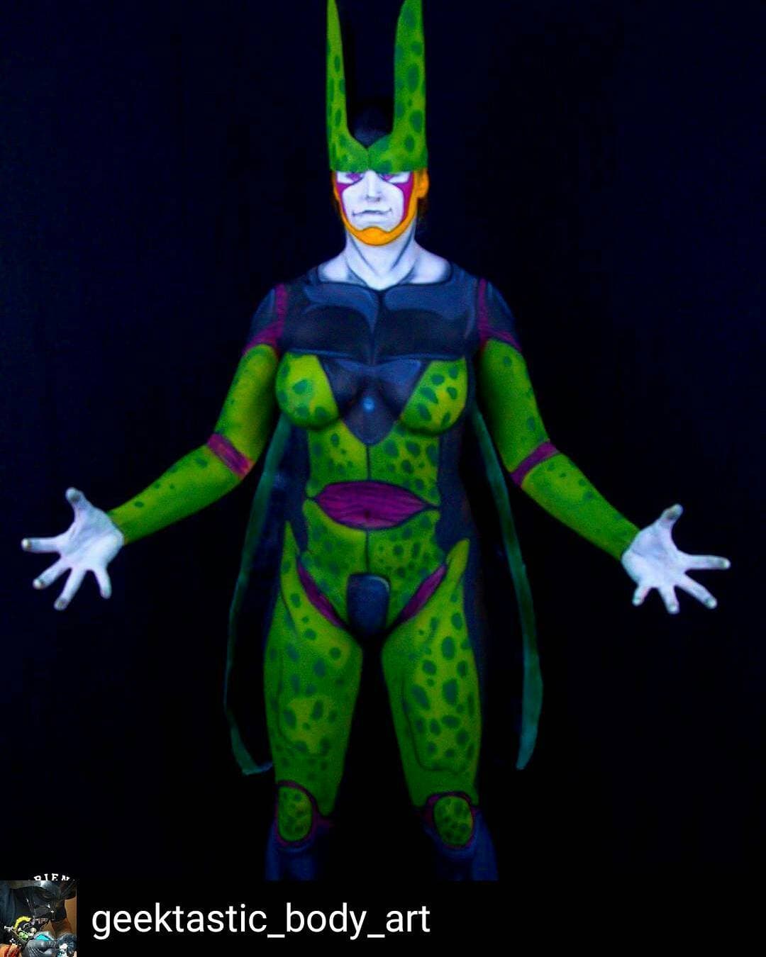 Y su cuerpo alcanzó la perfección con este otro body paint.