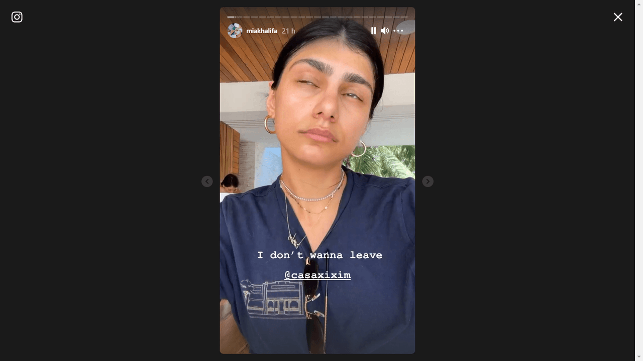 La libanesa tiene 22 millones de seguidores y estuvo en la hermosa Tulum, en la Bahía de Soliman, hospedada en Casa Xixim, una villa boutique sustentable y ecológica.