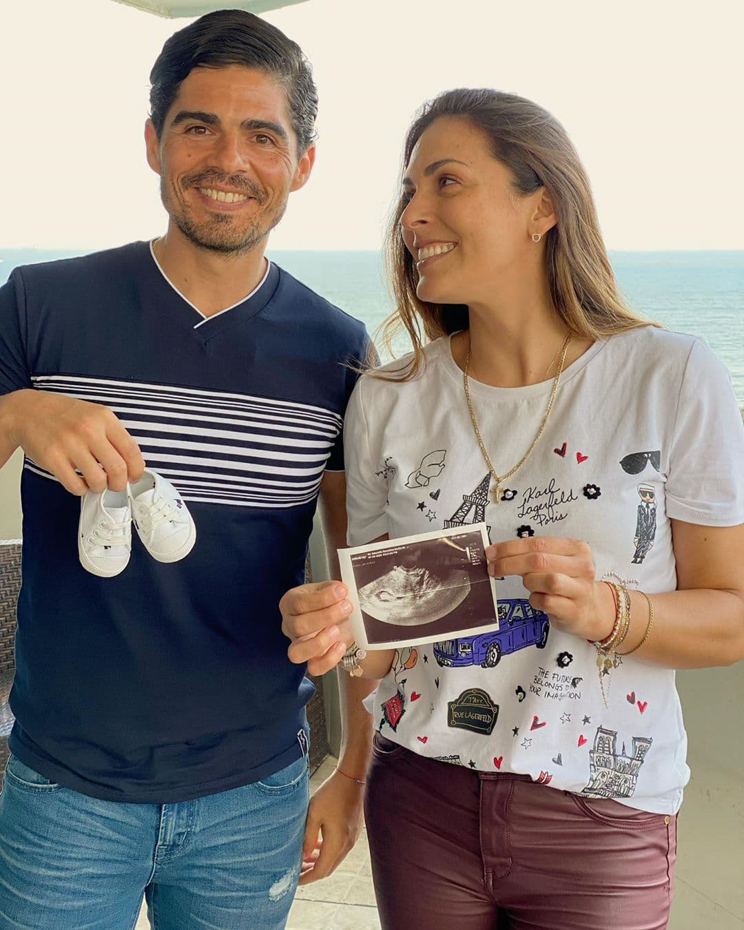 El 21 de marzo, cuando cumplió 35 años, anunció con su pareja Roberto Veytia que iba a ser mamá nuevamente.