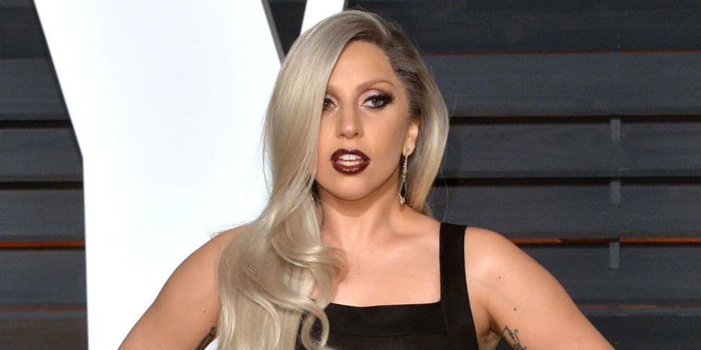 1. Lady Gaga: En 2010 se volvió noticia que un fantasma perseguía desde hacía más de tres meses a la cantante.