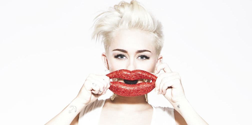 17. Miley Cyrus (23 años): La polémica cantante y actriz cuenta con 150 millones de dólares en la cartera.