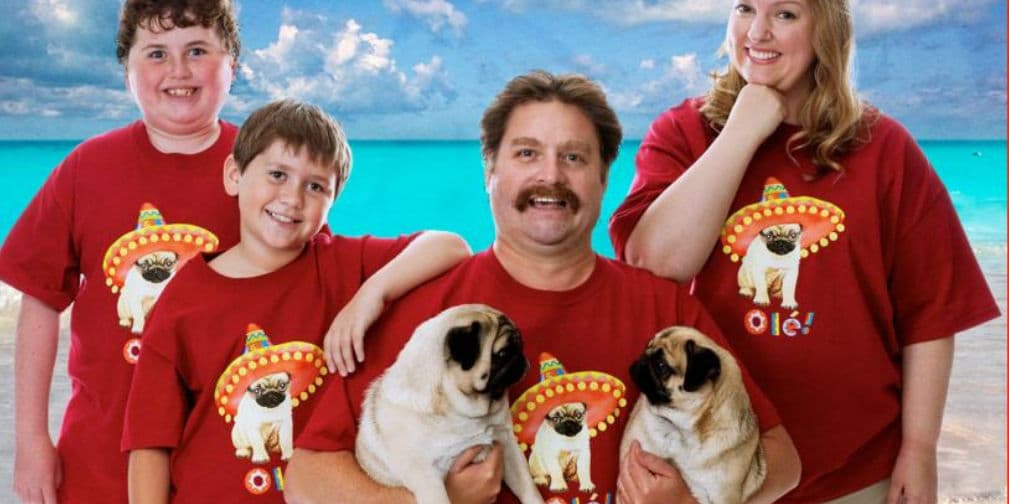 6. The Campaign: El archi enemigo de Will Ferrell en esta película es un amante de los Pugs, ¿quién no los amaría?