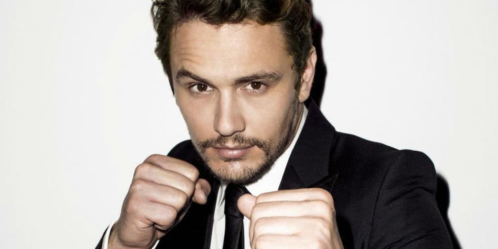 James Franco: En la película This Is the End, Franco bromea: "Me cogí (I fucked) a Lindsay Lohan en el Chateau Marmont. Ella seguía tocando a mi puerta, estaba drogada. Me llamaba Jake Gyllenhaal. Le dije: 'Solo dime tu Príncipe de Persia."