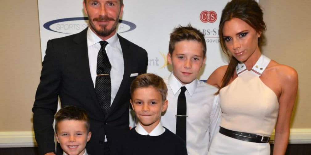 9. Victoria: La ex Spice Girl es mamá de Romeo, Harper, Brooklyn y Cruz, los retoños del futbolista David Beckham.