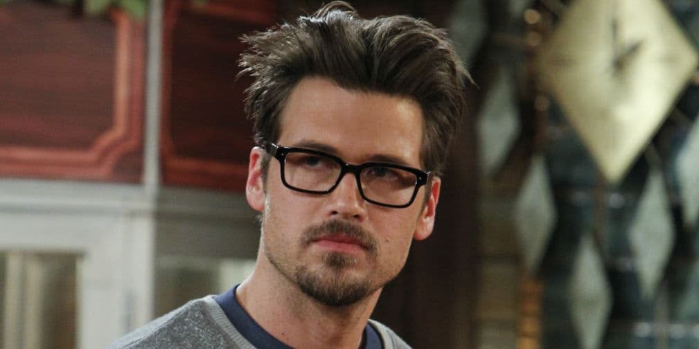 Es más conocido por interpretar a Vince en la serie What I Like About You.