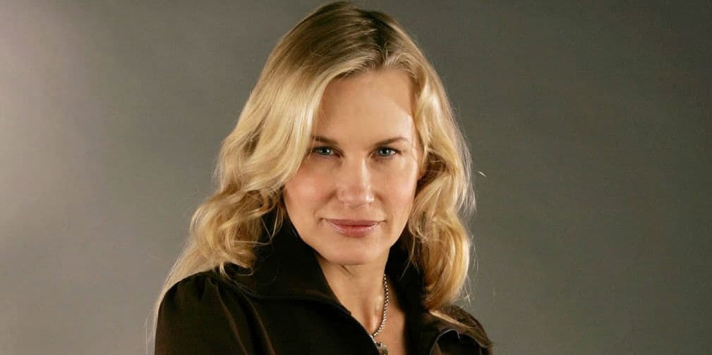 8. Daryl Hannah: Su casa funciona con energía solar y ha realizado protestas a favor de temas ambientales.