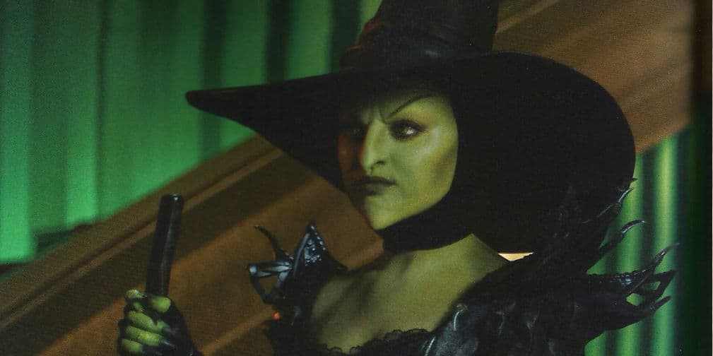 Mila Kunis: Otra bruja muy sexy a pesar de su color verde de piel en Oz: el Poderoso.