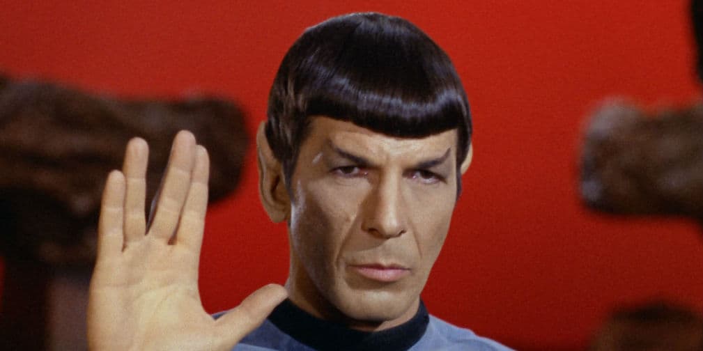 2. Leonard Nimoy: El famoso Spock de Star Trek falleció debido a una enfermedad pulmonar.