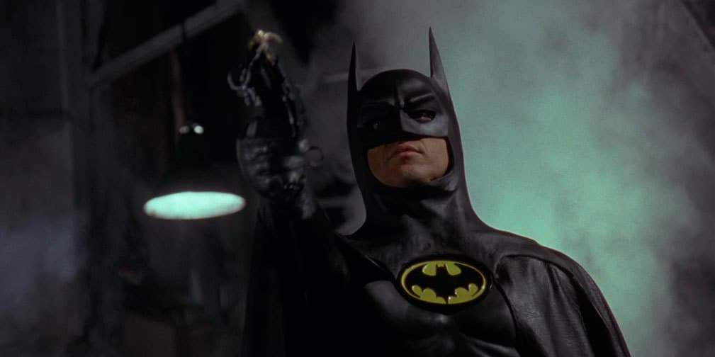 Subastan el traje de Batman que usó Michael Keaton