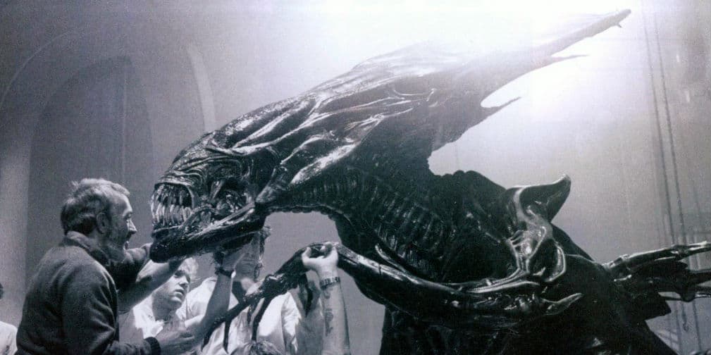 Fue conocido por su trabajo al crear diferentes monstruos del cine de Hollywood, durante la década de los 80 y 90.