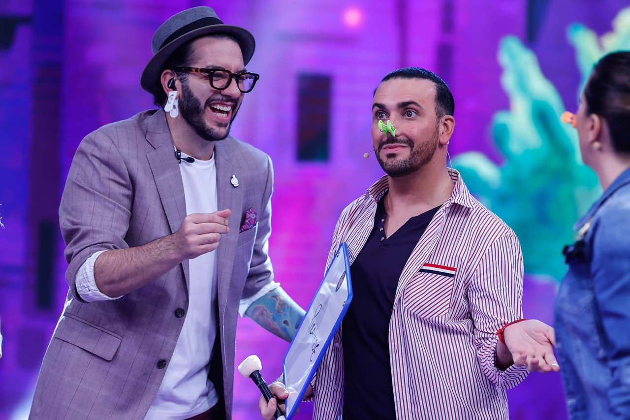 Y Margaleff confesó que así duerme todas las noches para respingarse la nariz.