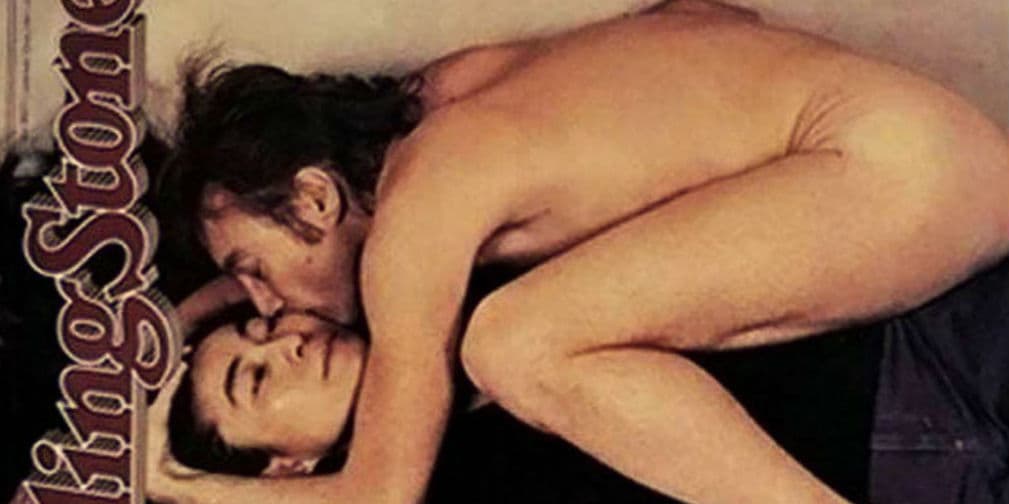 John Lennon y Yoko Ono (1980): Fueron fotografiados para la Rolling Stone. Cinco horas más tarde, Mark David Chapman asesinó al músico.