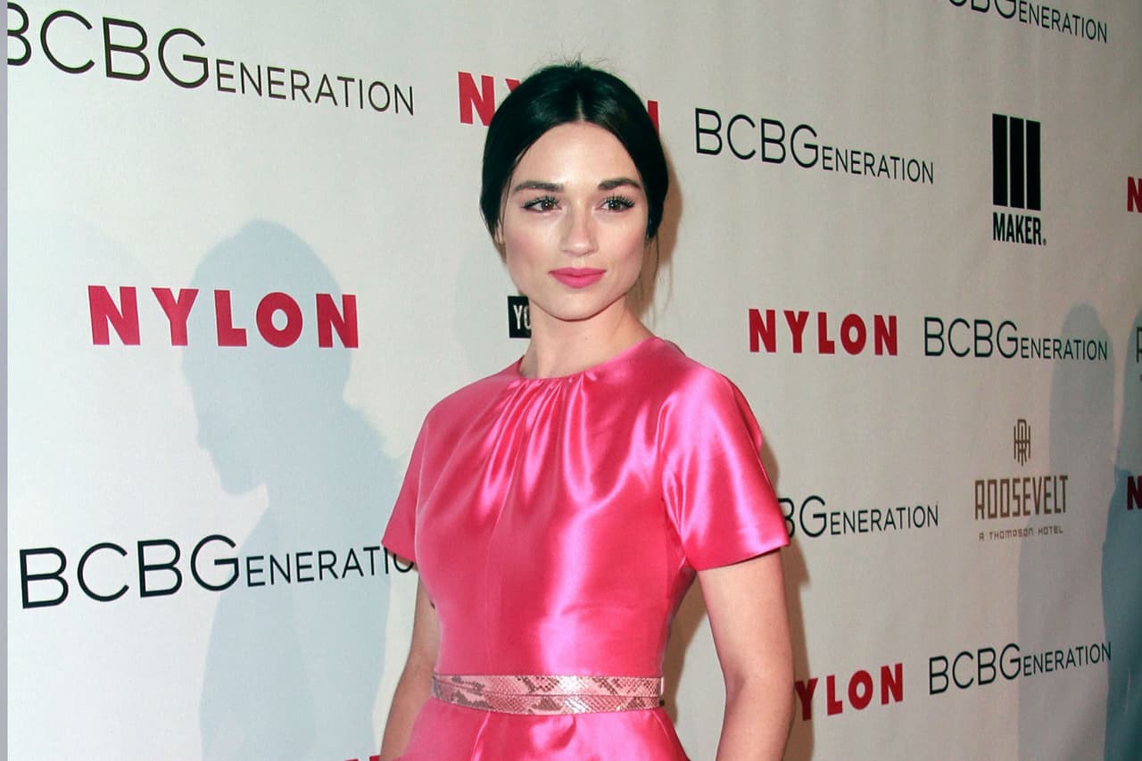 En la actualidad interpreta a Allison Argent en la serie Teen Wolf.