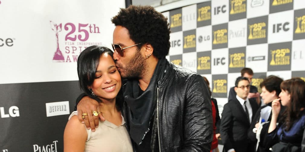Lenny Kravitz: Qué oso que tu papá esté más guapo que tú, ¿no? Pregúntenle a Zoe Kravitz, la hija de este galanazo de 50 años.