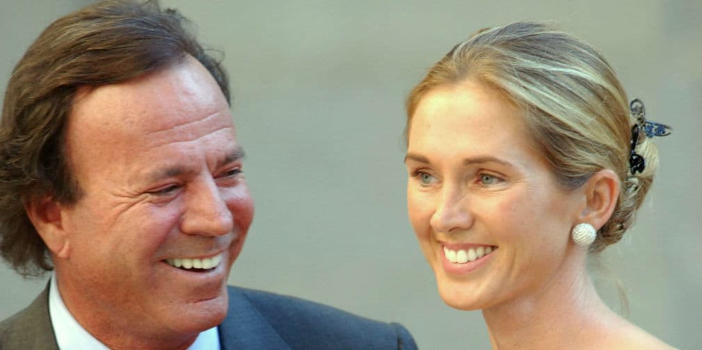 9. Julio Iglesias: Este latin lover de 70 años conquistó a Miranda Rijnsburger, una ex modelo holandesa.