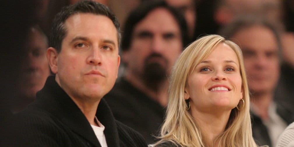 9. Reese Witherspoon: Jim es el fan, quien trabajaba en la agencia que la representa. Se casaron en 2011.